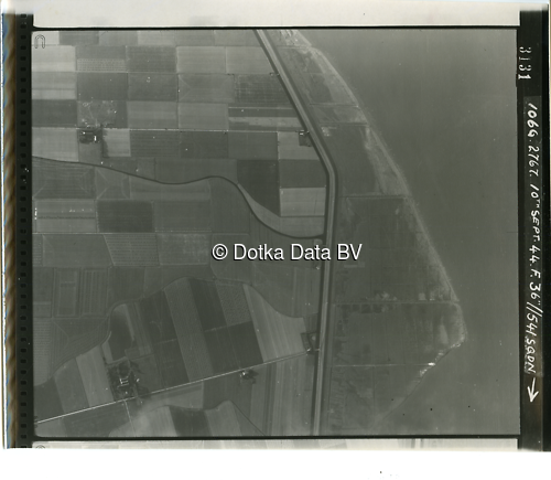 Luchtfoto Eemshaven uit de collectie Kadaster WOII Luchtfoto's