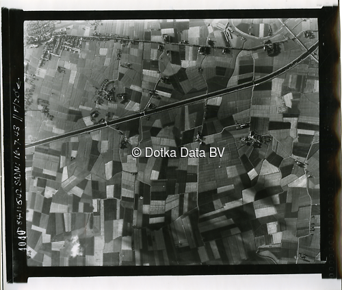 Luchtfoto Appingedam (1944) uit de collectie Kadaster WOII Luchtfoto's