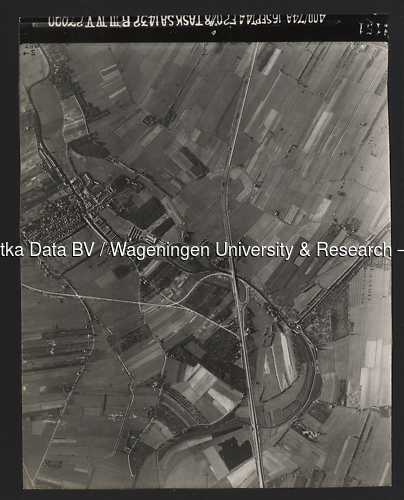 Luchtfoto Nieuwegein (1944) uit de collectie Wageningen University WOII