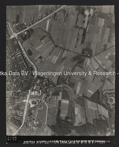 Luchtfoto Utrecht (1944) uit de collectie Wageningen University WOII