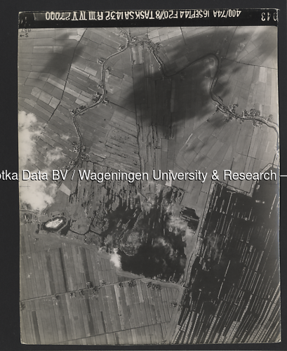 Luchtfoto Abcoude (1944) uit de collectie Wageningen University WOII