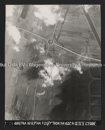 Luchtfoto Utrecht (1944) uit de collectie Wageningen University WOII
