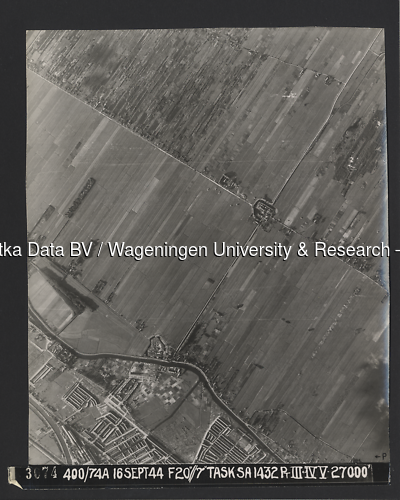 Luchtfoto Utrecht (1944) uit de collectie Wageningen University WOII