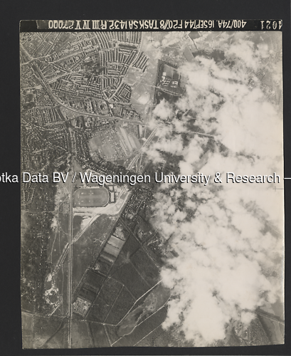 Luchtfoto Hilversum (1944) uit de collectie Wageningen University WOII