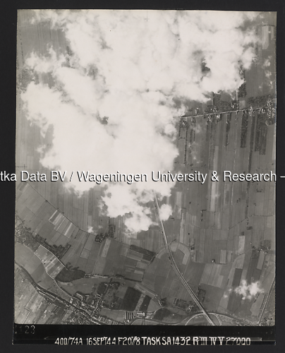 Luchtfoto Utrecht (1944) uit de collectie Wageningen University WOII