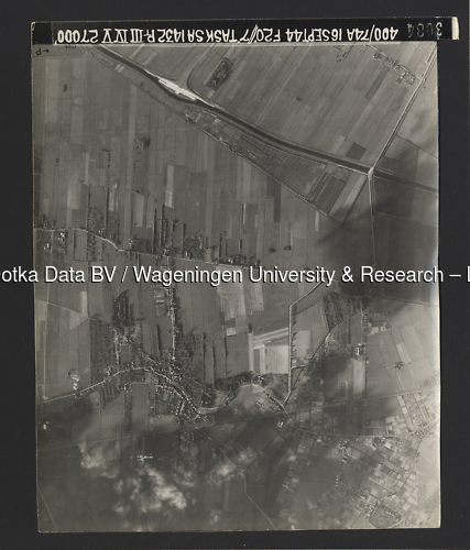 Luchtfoto Vleuten (1944) uit de collectie Wageningen University WOII