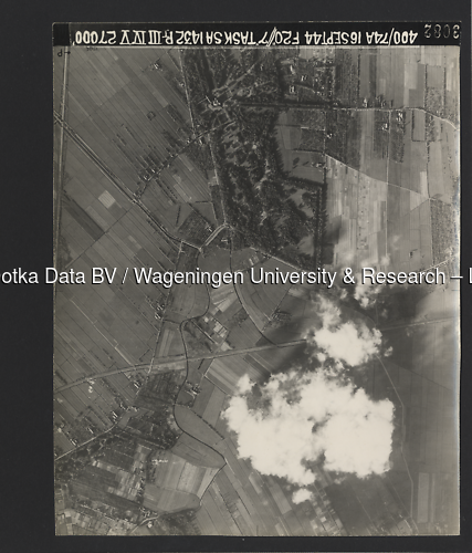 Luchtfoto Vleuten (1944) uit de collectie Wageningen University WOII