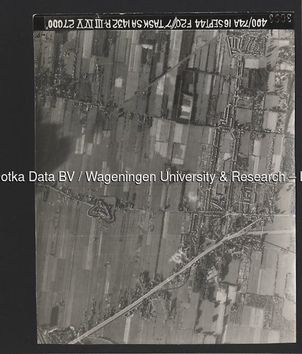 Luchtfoto De Bilt (1944) uit de collectie Wageningen University WOII