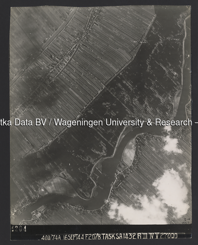 Luchtfoto Capelle aan den IJssel (1944) uit de collectie Wageningen University WOII