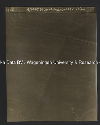 Luchtfoto Noordeloos (1944) uit de collectie Wageningen University WOII