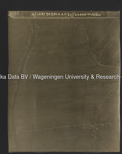 Luchtfoto Meerkerk (1944) uit de collectie Wageningen University WOII