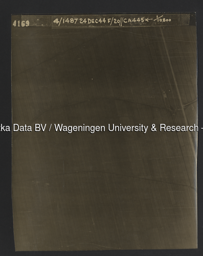 Luchtfoto Langerak (1944) uit de collectie Wageningen University WOII