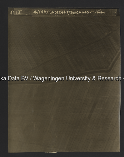 Luchtfoto Bleskensgraaf ca (1944) uit de collectie Wageningen University WOII