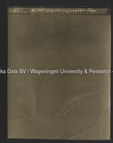 Luchtfoto Streefkerk (1944) uit de collectie Wageningen University WOII