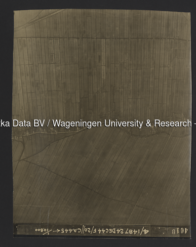 Luchtfoto Wijngaarden (1944) uit de collectie Wageningen University WOII