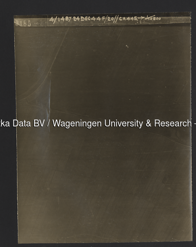 Luchtfoto Leerbroek (1944) uit de collectie Wageningen University WOII