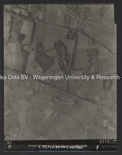 Luchtfoto Wijhe (1944) uit de collectie Wageningen University WOII