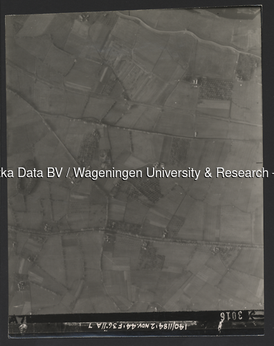 Luchtfoto Wijhe (1944) uit de collectie Wageningen University WOII
