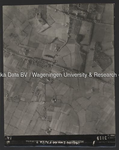 Luchtfoto Wijhe (1944) uit de collectie Wageningen University WOII