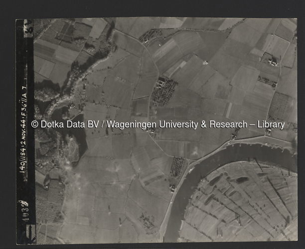 Luchtfoto Wilp (1944) uit de collectie Wageningen University WOII