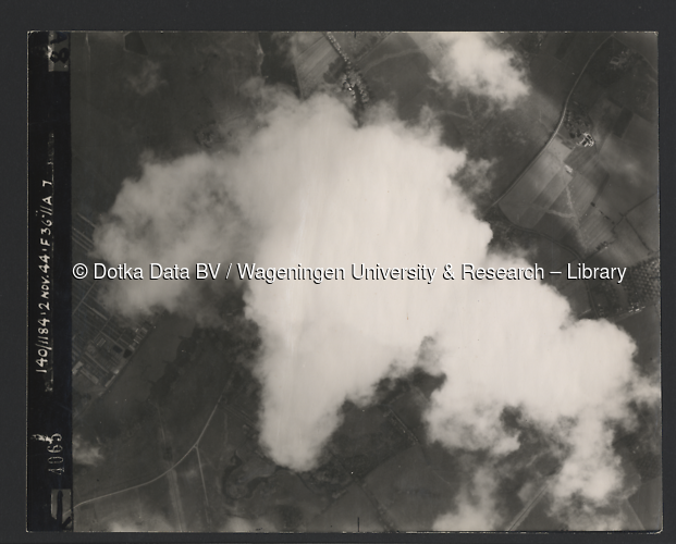 Luchtfoto Angerlo (1944) uit de collectie Wageningen University WOII