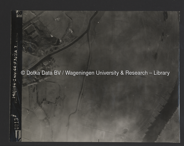 Luchtfoto Hattem (1944) uit de collectie Wageningen University WOII