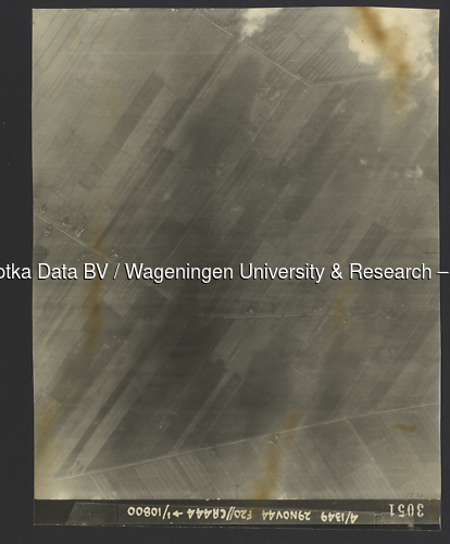 Luchtfoto Langbroek (1944) uit de collectie Wageningen University WOII