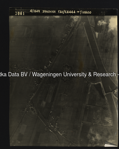 Luchtfoto Nieuwegein (1944) uit de collectie Wageningen University WOII