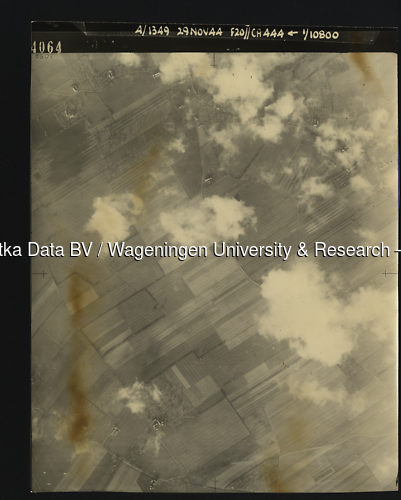Luchtfoto Werkhoven (1944) uit de collectie Wageningen University WOII