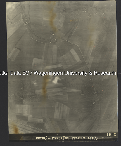 Luchtfoto Cothen (1944) uit de collectie Wageningen University WOII