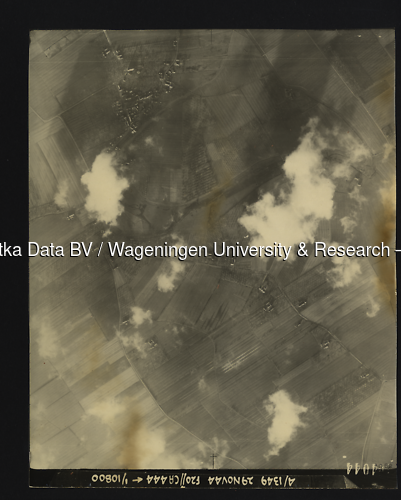 Luchtfoto Werkhoven (1944) uit de collectie Wageningen University WOII