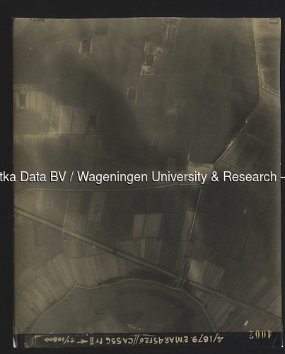 Luchtfoto Rhenoy (1945) uit de collectie Wageningen University WOII