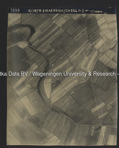 Luchtfoto Zoelmond (1945) uit de collectie Wageningen University WOII