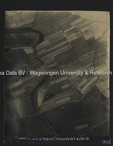 Luchtfoto Zoelmond (1945) uit de collectie Wageningen University WOII