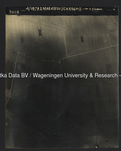 Luchtfoto Culemborg (1945) uit de collectie Wageningen University WOII
