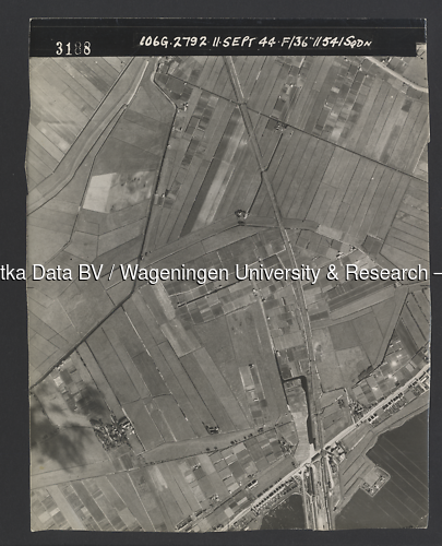 Luchtfoto Berkel en Rodenrijs (1944) uit de collectie Wageningen University WOII