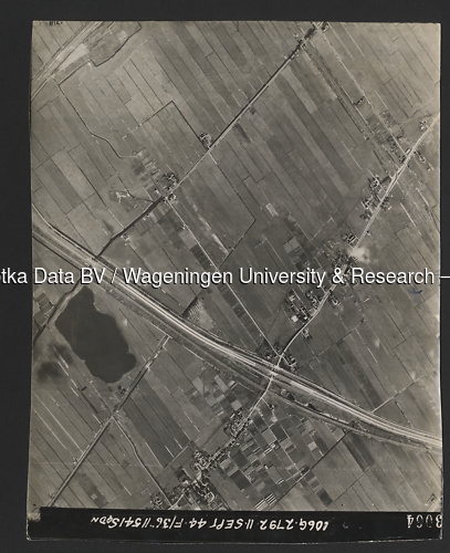 Luchtfoto 's-Gravenhage (1944) uit de collectie Wageningen University WOII