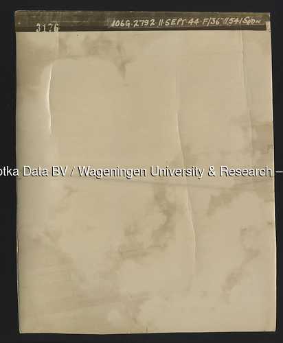 Luchtfoto Delft (1944) uit de collectie Wageningen University WOII