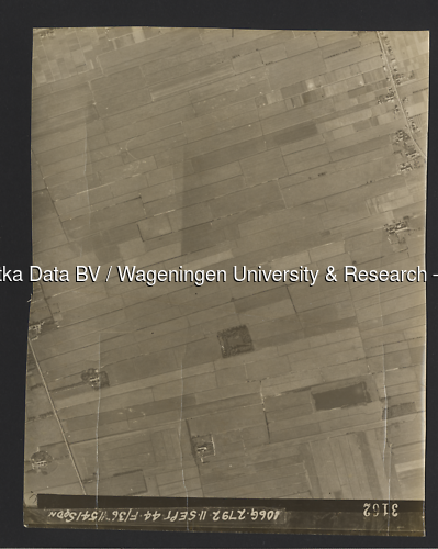 Luchtfoto Delfgauw (1944) uit de collectie Wageningen University WOII