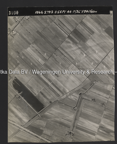 Luchtfoto Zoetermeer (1944) uit de collectie Wageningen University WOII