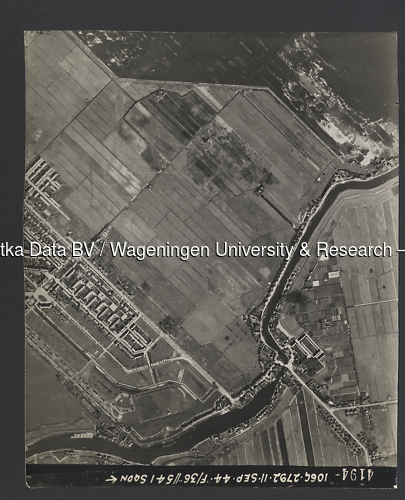 Luchtfoto Bergschenhoek (1944) uit de collectie Wageningen University WOII