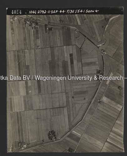 Luchtfoto Zoetermeer (1944) uit de collectie Wageningen University WOII