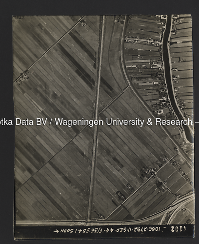 Luchtfoto Waddinxveen (1944) uit de collectie Wageningen University WOII