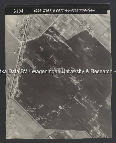 Luchtfoto Bergschenhoek (1944) uit de collectie Wageningen University WOII
