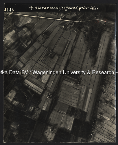 Luchtfoto Soest (1944) uit de collectie Wageningen University WOII