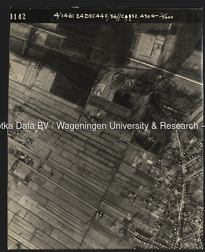 Luchtfoto Soest (1944) uit de collectie Wageningen University WOII