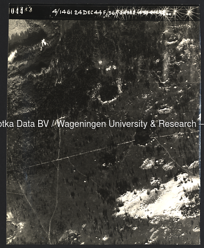 Luchtfoto Otterlo (1944) uit de collectie Wageningen University WOII