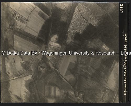 Luchtfoto De Bilt (1944) uit de collectie Wageningen University WOII