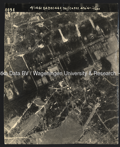 Luchtfoto Soesterberg (1944) uit de collectie Wageningen University WOII
