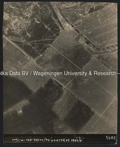 Luchtfoto Amersfoort (1944) uit de collectie Wageningen University WOII